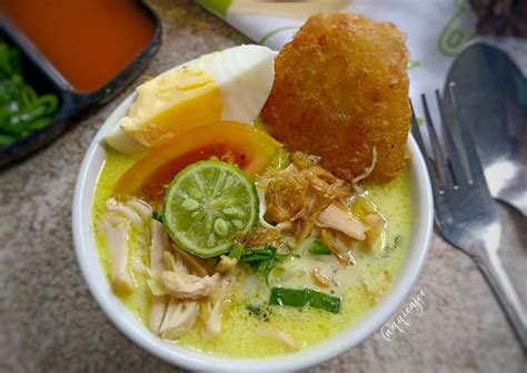  Soto Ayam Medan：濃郁香料與清爽雞肉交織成絕妙滋味！